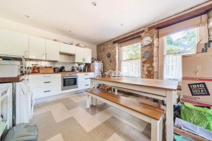 2 Bedroom Cottage To Rent In Chipping Norton, Oxfordshire, OX7
