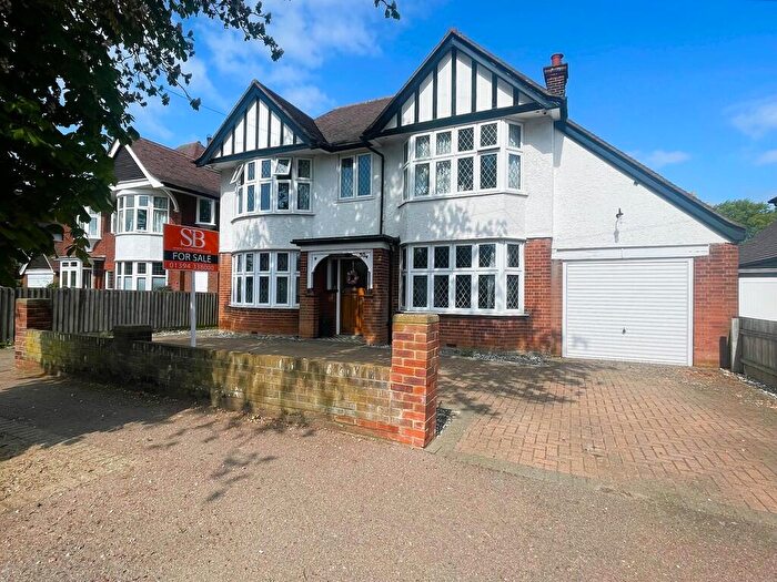 4 Bedroom Detached House For Sale In Beatrice Avenue, Felixstowe, IP11