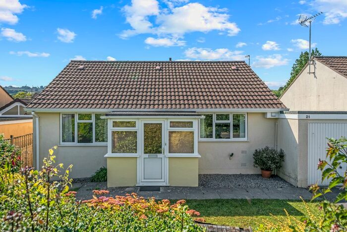 2 Bedroom Detached Bungalow For Sale In Bishops Mead, South Brent, TQ10