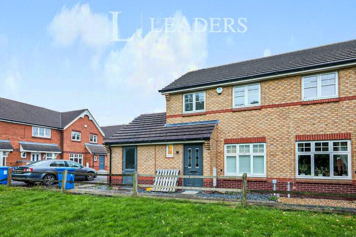 3 Bedroom Town House To Rent In Rymill Drive, Oakwood, DE21