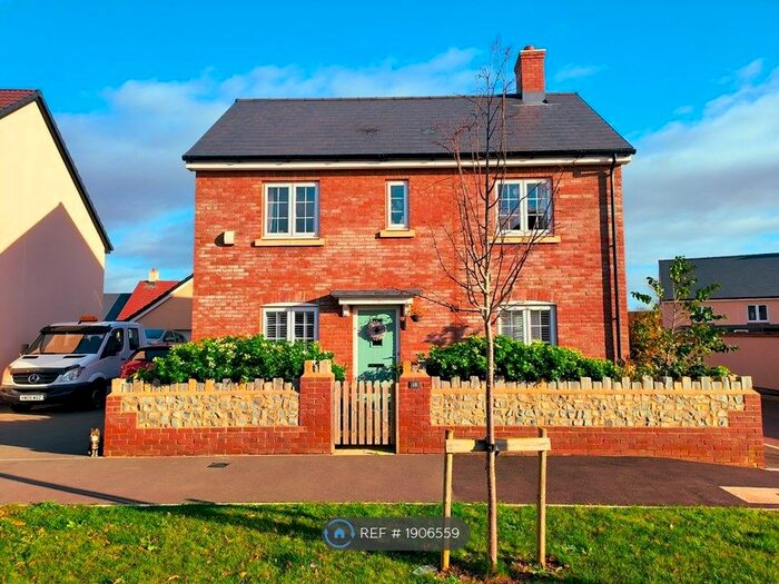 3 Bedroom Detached House To Rent In Stansell Road, Taunton, TA1