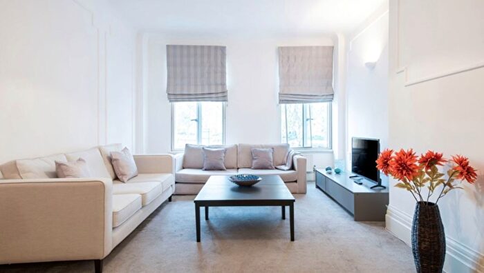 5 Bedroom Flat To Rent In Park Road, St. John's Wood, London, NW8