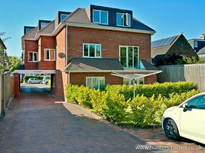 1 Bedroom Flat To Rent In Savannah Mansions, Leicester Road, New Barnet, Hertfordshire, EN5