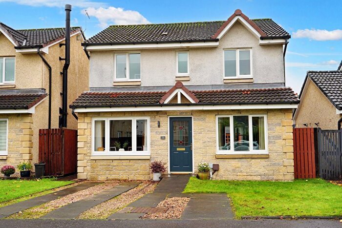4 Bedroom Detached House For Sale In Moubray Gardens, Cambus, FK10