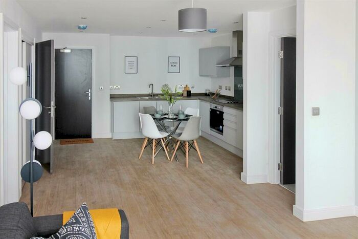 2 Bedroom Apartment To Rent In Dyche Street, Manchester, M4