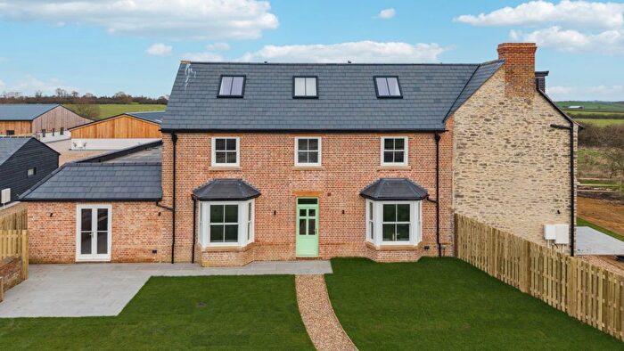 5 Bedroom Detached House For Sale In The Charndon Estate, Marsh Gibbon Road, Poundon, Bicester, Oxfordshire, OX27