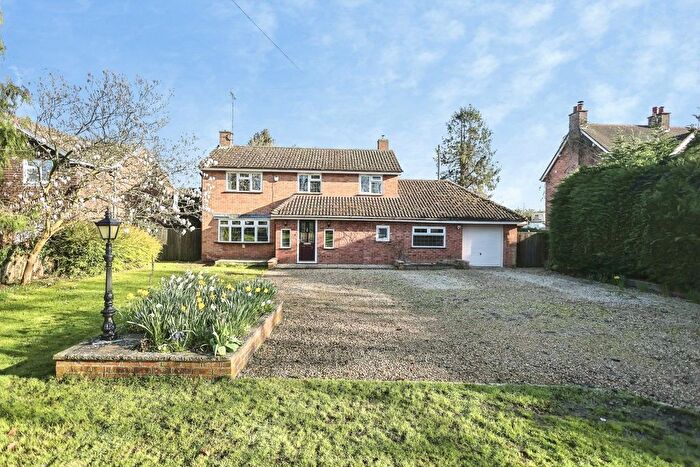 4 Bedroom Detached House For Sale In Alcester Road, Radford, Worcester, Worcestershire, WR7