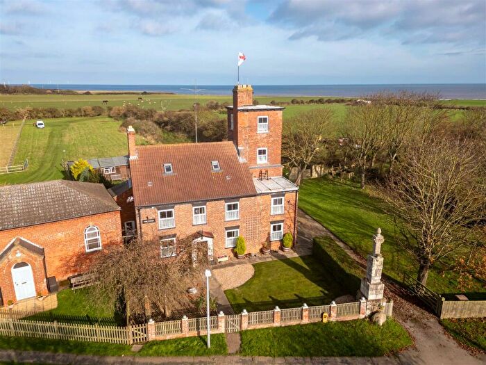 6 Bedroom Semi-Detached House For Sale In Seaside Road, Easington, HU12