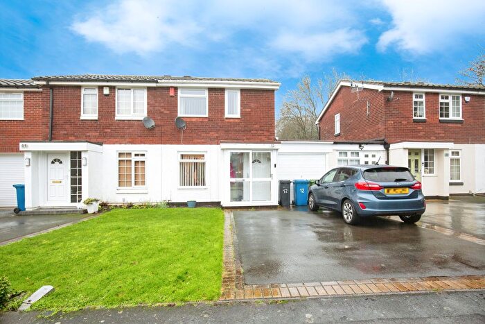 2 Bedroom Semi Detached House For Sale In Hartleyburn, Stoneydelph, B77