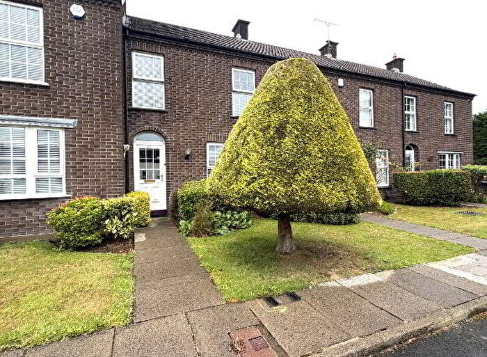 2 Bedroom TownHouse For Sale In Craig Court, Ballymena, BT43