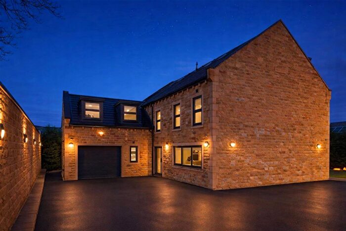 5 Bedroom Detached House For Sale In Mason House, Drighlington, BD11
