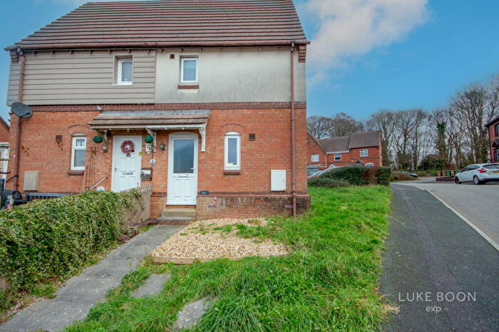 2 Bedroom Terraced House For Sale In Walnut Drive, Plympton, PL7