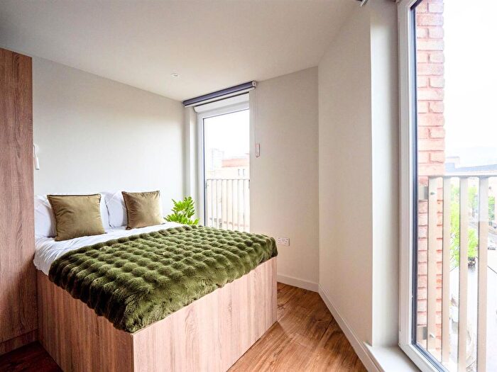 Studio To Rent In South Marketgait, Dundee, DD1