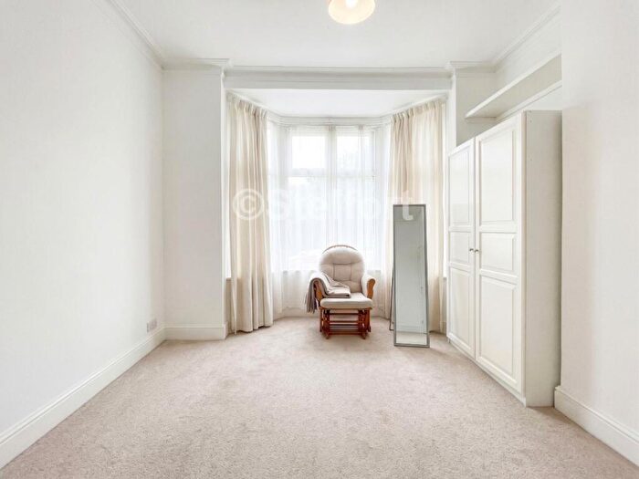 4 Bedroom Terraced House To Rent In Ferndale Road, London, E11