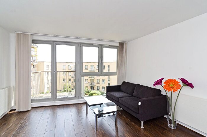 1 Bedroom Flat To Rent In Carronade Court, Eden Grove, London, N7