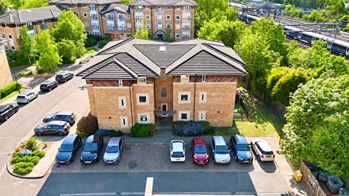 2 Bedroom Flat For Sale In Woodgate Court, Hornchurch, RM11