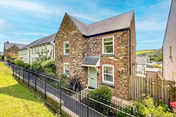 4 Bedroom Detached House For Sale In Gransmore Walk, Ermington, PL21