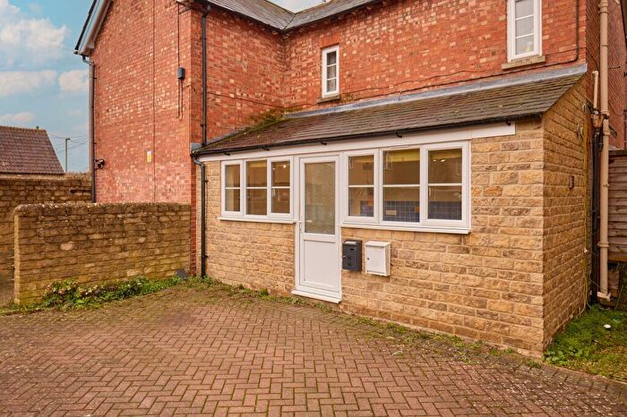 Studio To Rent In The Crofts, Witney, OX28