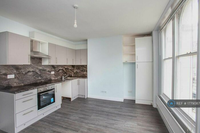 1 Bedroom Flat To Rent In Dunlace Road, London, E5