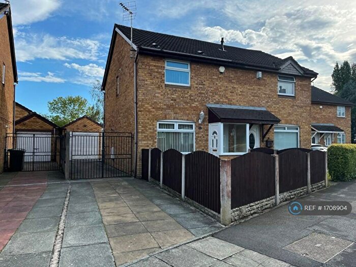 3 Bedroom Semi-Detached House To Rent In Shorefields, Wirral, CH62