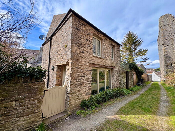 1 Bedroom Cottage For Sale In The Coach House, West End, Middleham, Leyburn, DL8
