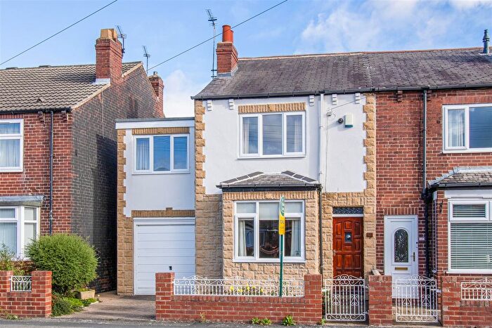 3 Bedroom End Of Terrace House For Sale In Dalefield Road, Normanton, WF6