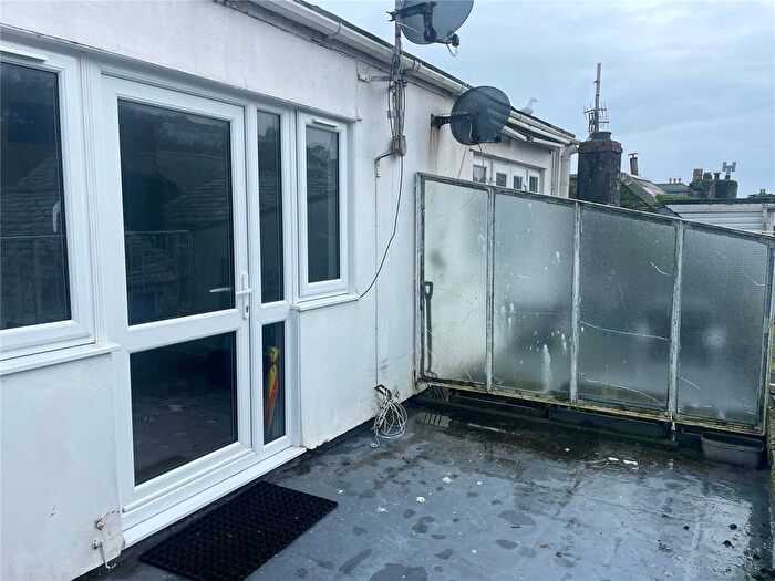 2 Bedroom Flat For Sale In Castle Street, Looe, Cornwall, PL13