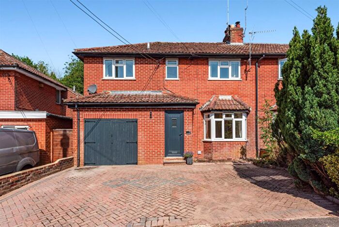 4 Bedroom House For Sale In Lower Evingar Road, Whitchurch, RG28