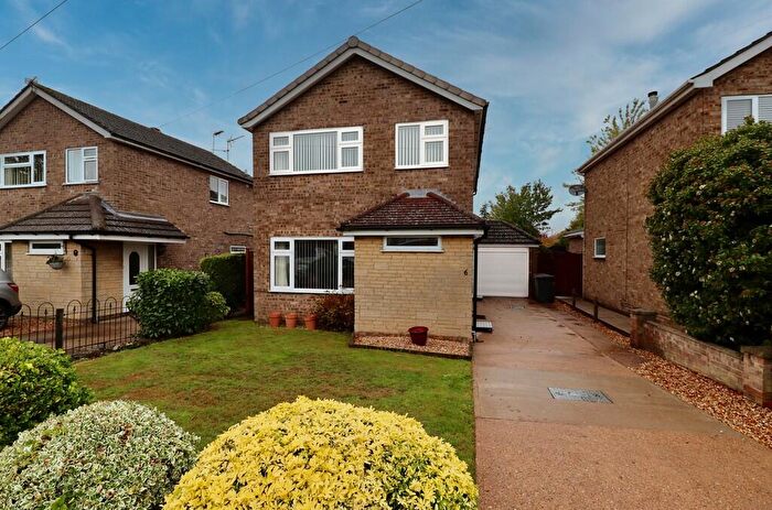 3 Bedroom Detached House For Sale In Manor Leas Close, Lincoln, LN6