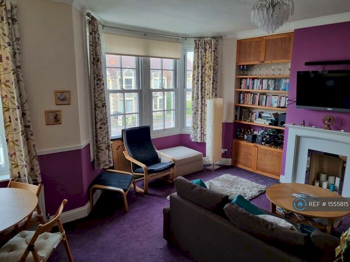 2 Bedroom Flat To Rent In Fishponds, Bristol, BS16