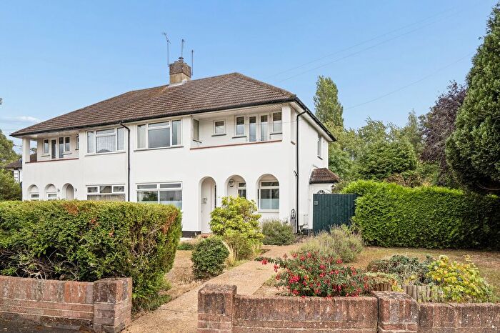 2 Bedroom Flat For Sale In Fairview Drive, Watford, WD17