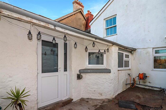 2 Bedroom Terraced House To Rent In Silver Street, Bideford, Devon, EX39