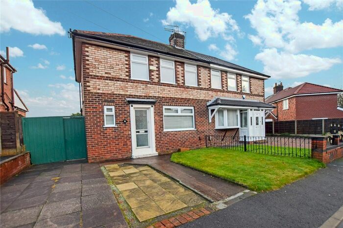 3 Bedroom Semi-Detached House To Rent In Tellson Crescent, Salford M6