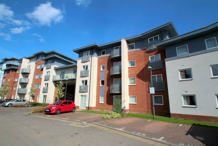 2 Bedroom Apartment To Rent In Coxhill Way, Aylesbury, HP21
