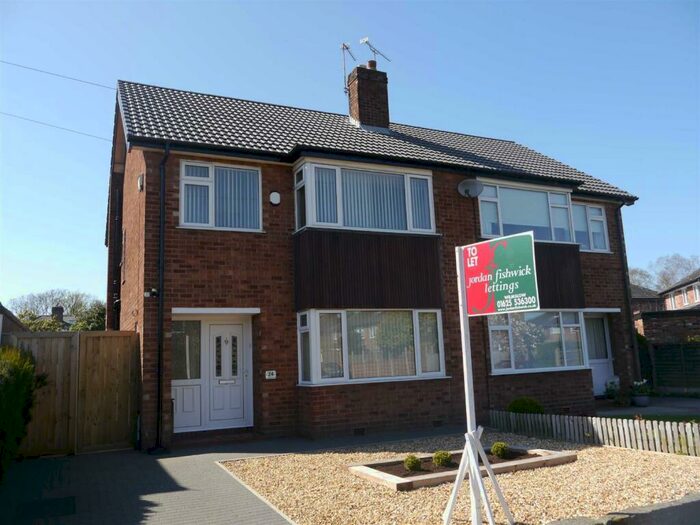 3 Bedroom Semi-Detached House To Rent In Buckingham Road, Wilmslow, SK9