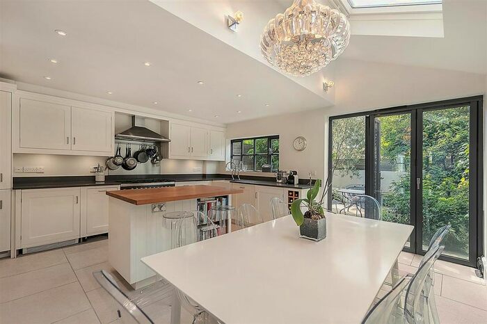 4 Bedroom Terraced House To Rent In Fanthorpe Street, London, SW15