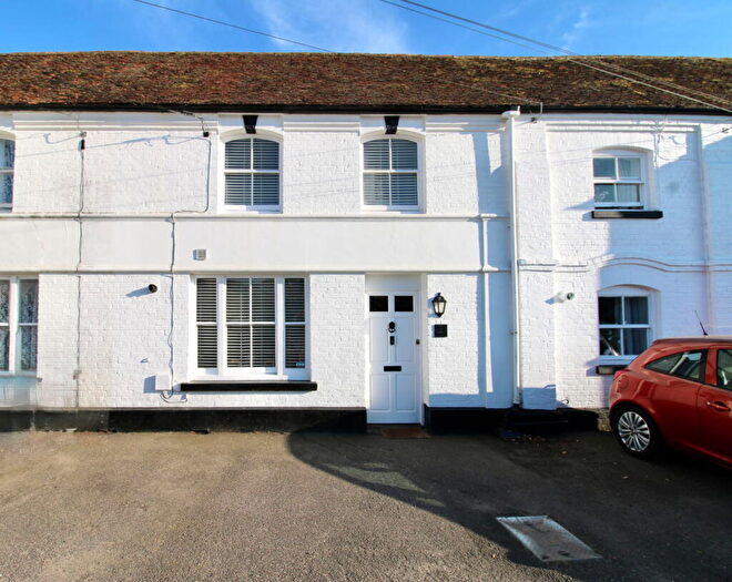 2 Bedroom Cottage For Sale In Sandwich Road, Ash, Canterbury, CT3