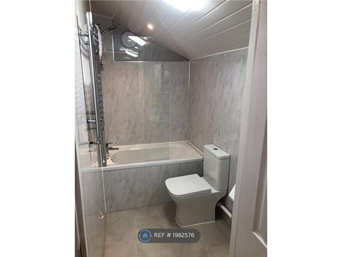 3 Bedroom Terraced House To Rent In Great Knollys Street, Reading, RG1