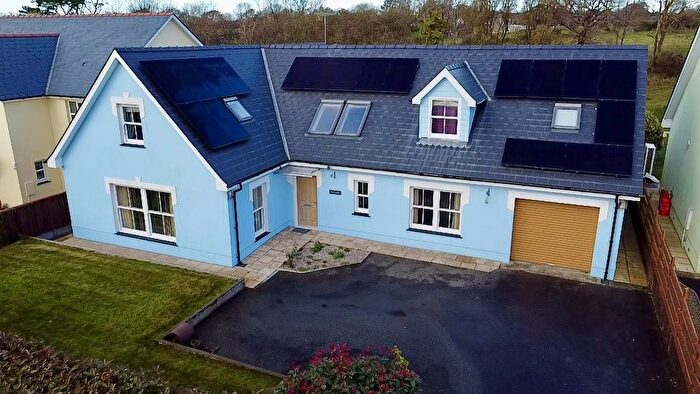 6 Bedroom Detached Bungalow For Sale In Swn Yr Efail, Pennant, Llanon, SY23