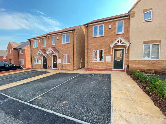 2 Bedroom House To Rent In Marigold Crescent, Shepshed, Leics, LE12