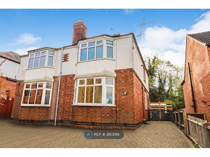 3 Bedroom Semi-Detached House To Rent In Lower Street, Rugby, CV21