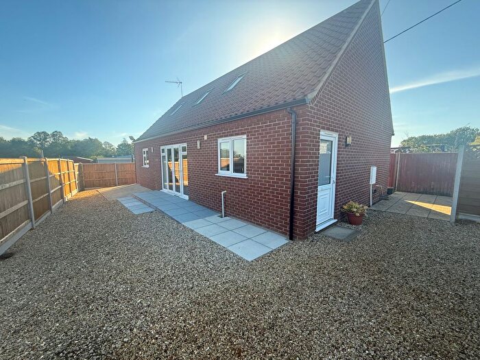 3 Bedroom Chalet To Rent In Chapel Lane, Fincham, King's Lynn, PE33