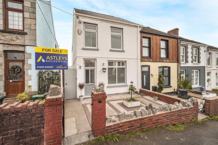 3 Bedroom End Of Terrace House For Sale In Alexander Road, Rhyddings, Neath, SA10