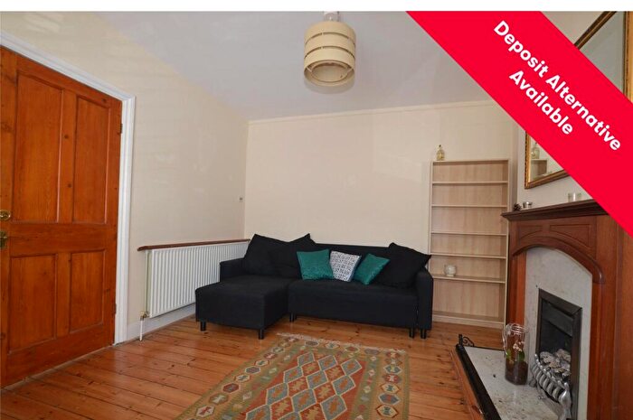 3 Bedroom Terraced House To Rent In Hatton Gardens, Mitcham, CR4