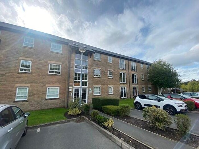 2 Bedroom Apartment For Sale In Clough Gardens, Haslingden, Rossendale, Lancashire, BB4
