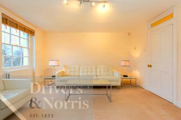 1 Bedroom Apartment To Rent In Myddelton Square, Clerkenwell, London, EC1R