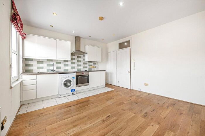 2 Bedroom Apartment To Rent In Northcote Road, Croydon, CR0