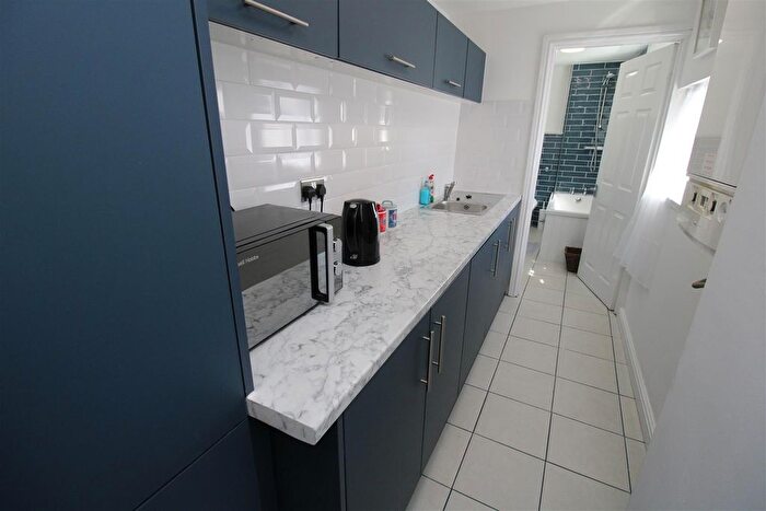 3 Bedroom End Of Terrace House To Rent In Vale Terrace, Tredegar, NP22