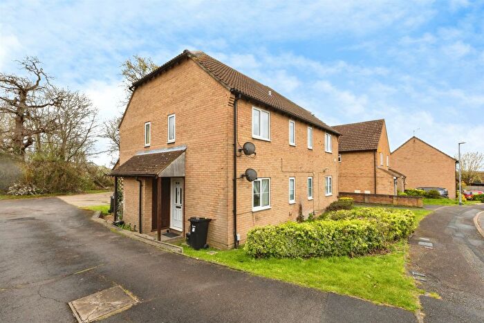 1 Bedroom Flat For Sale In Faygate Way, Lower Earley, Reading, RG6