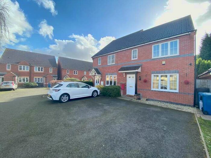 3 Bedroom Property To Rent In Heathcote Tamworth, B78